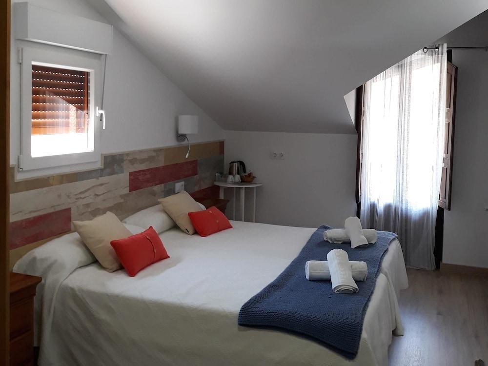 Hostal Nevandi Espinama Kültér fotó